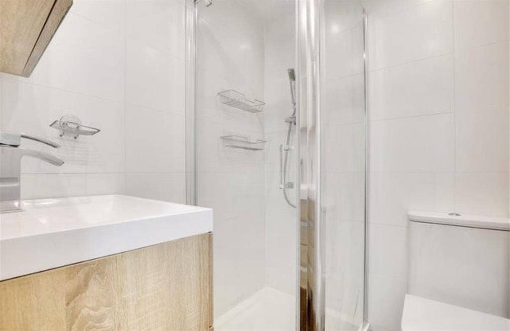 Single room in Earl's Court