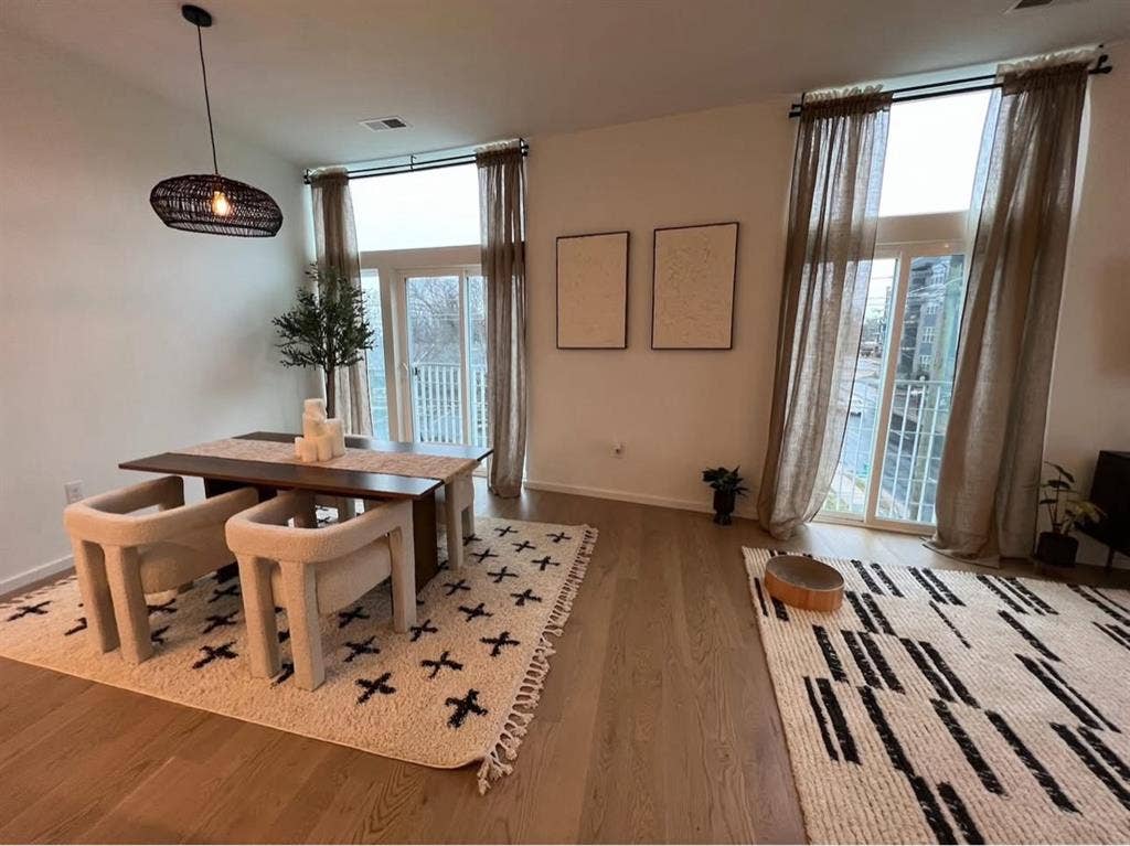 Room available in 3BR/2BA condo