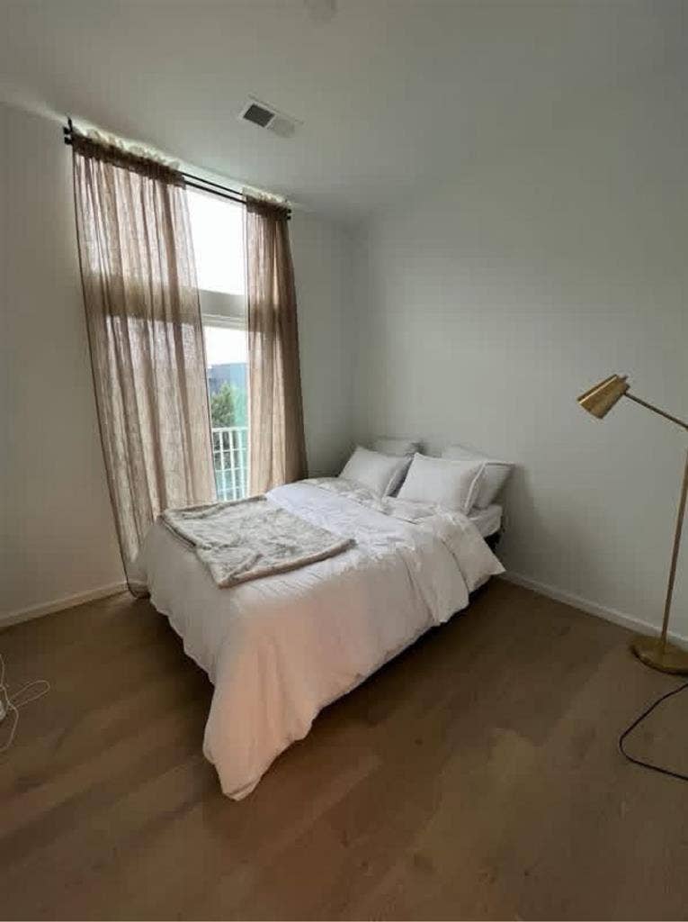 Room available in 3BR/2BA condo