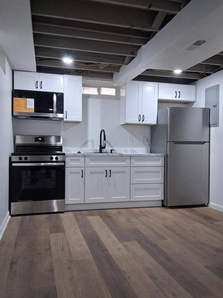 🏠2 Bed - 1 Bath Apartment