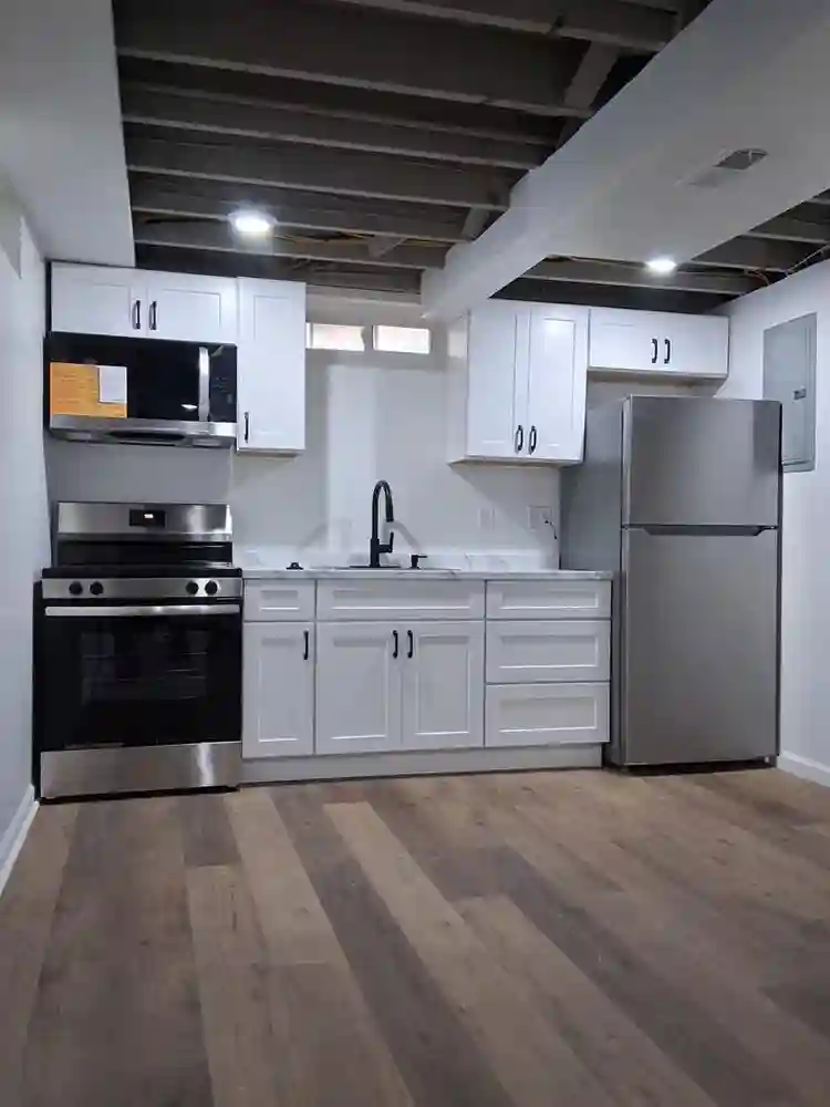 🏠2 Bed - 1 Bath Apartment