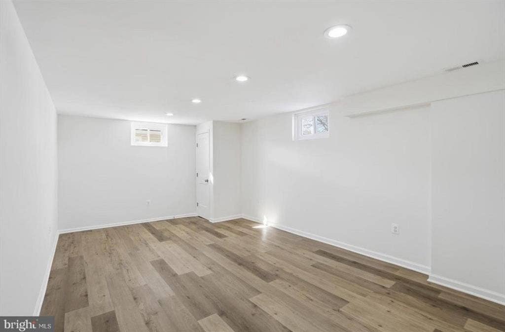 🏠2 Bed - 1 Bath Apartment