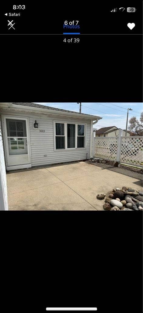 Female roommate wanted