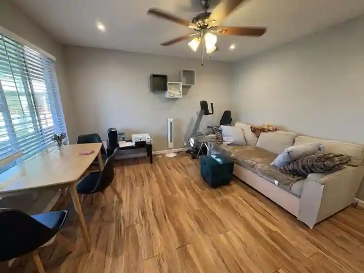 2br 2ba in North Park avail 10/1