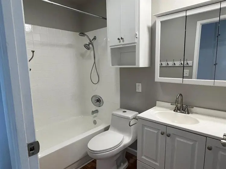 2br 2ba in North Park avail 10/1
