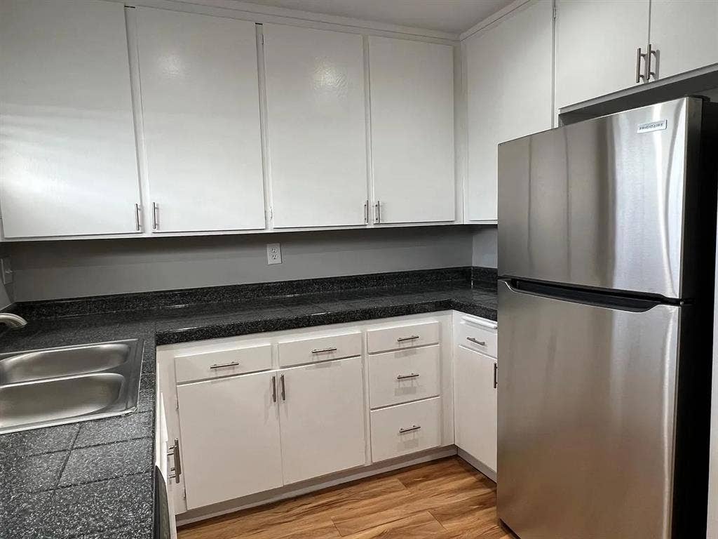 2br 2ba in North Park avail 10/1