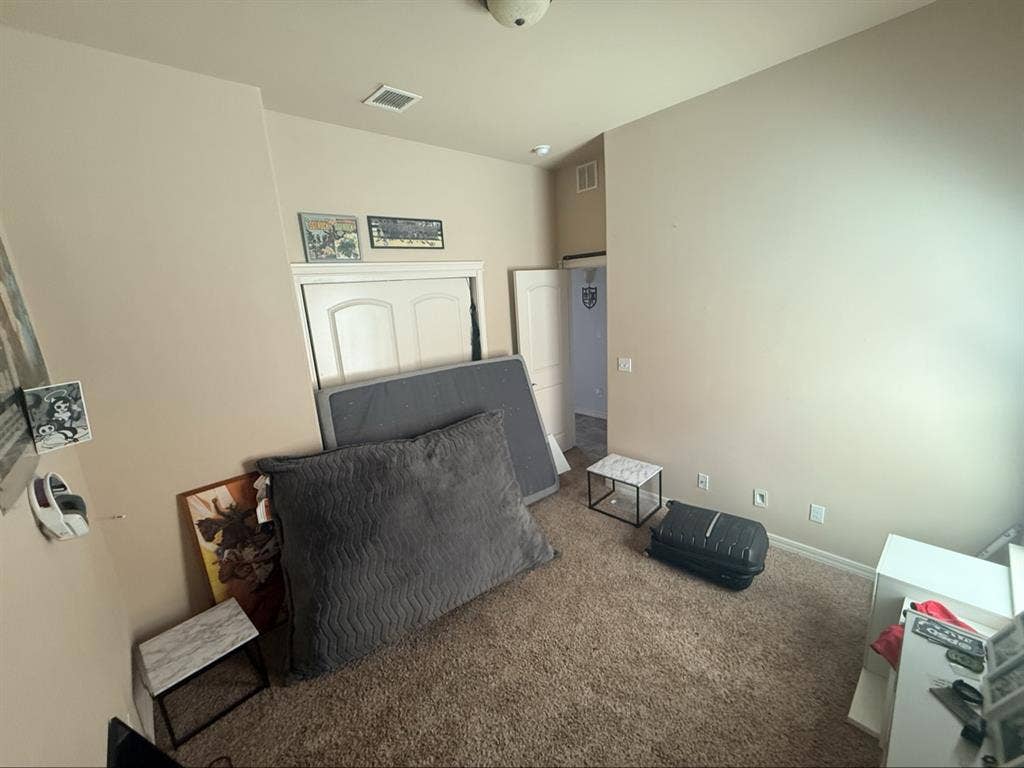 Looking for someone to move in asap