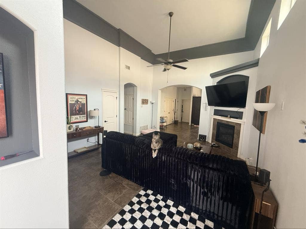 Looking for someone to move in asap