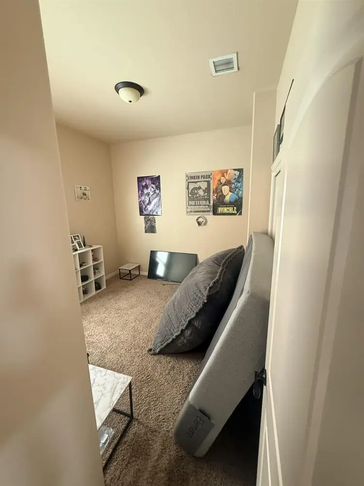 Looking for someone to move in asap