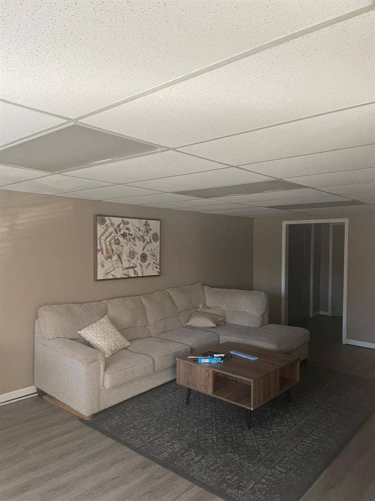 6 BR in Lawrenceville