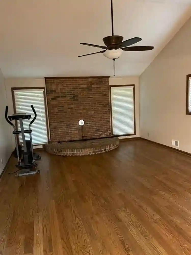 6 BR in Lawrenceville