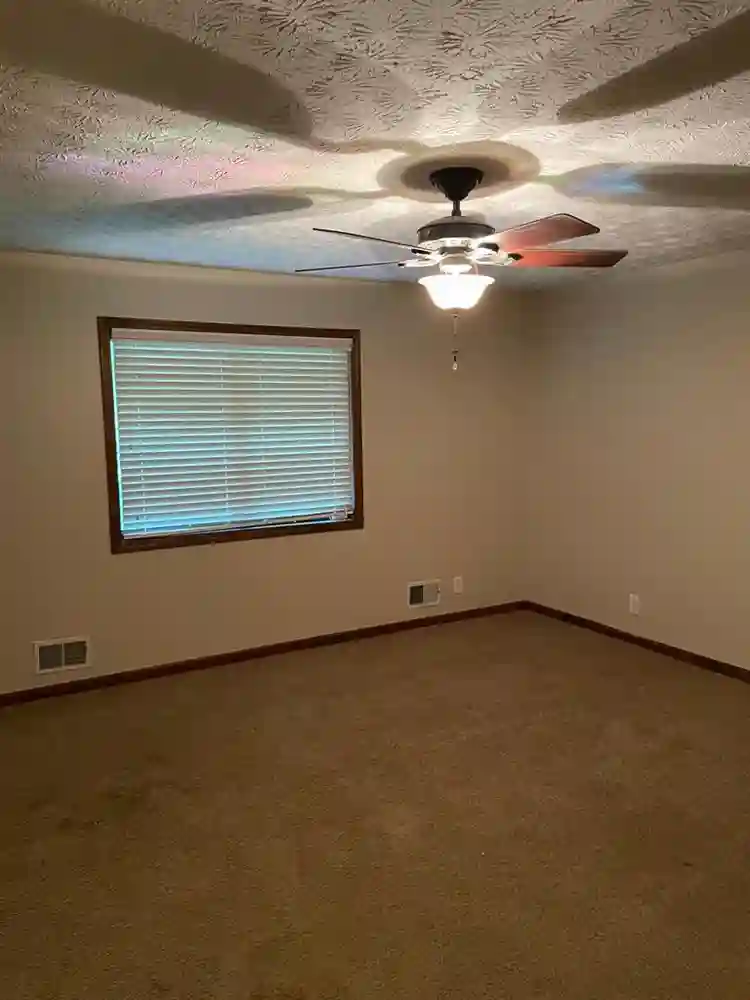 6 BR in Lawrenceville