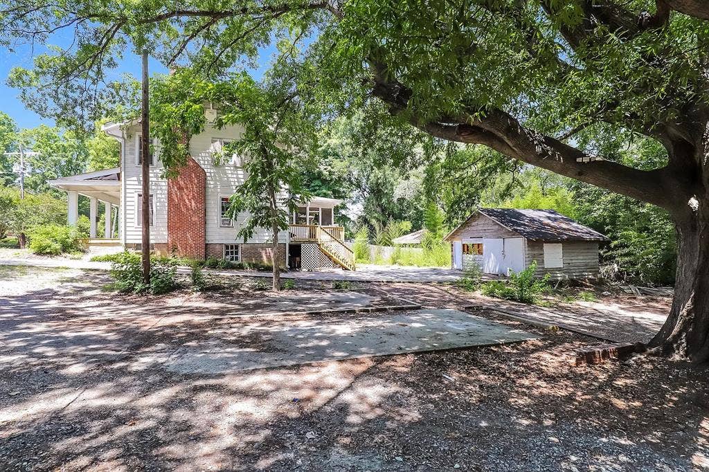 5 BR in Greensboro