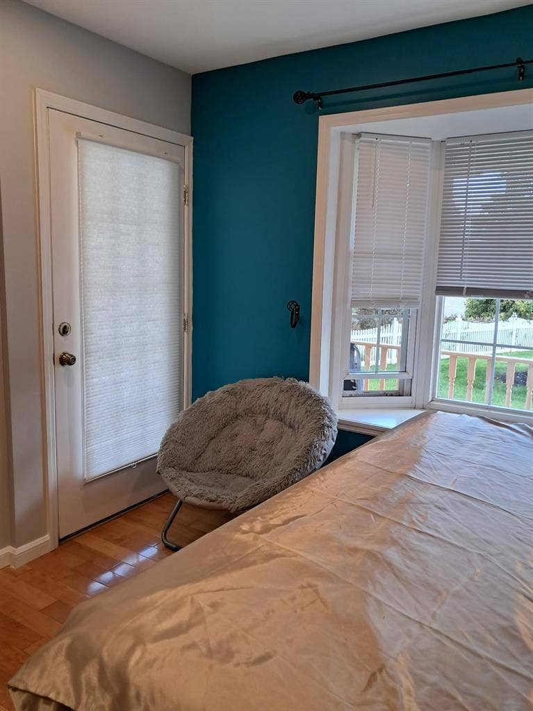 Newly Renovated Spacious Room