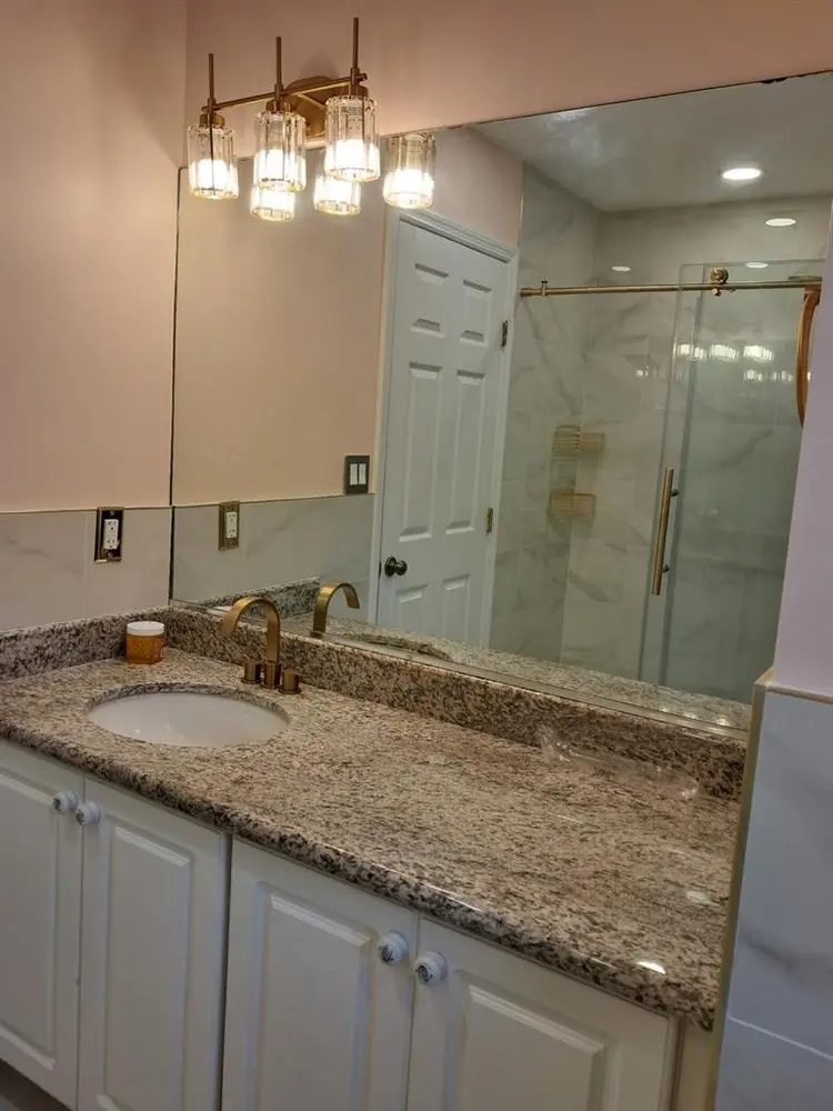 Newly Renovated Spacious Room