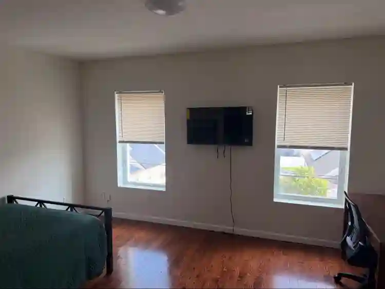 Co-Living Studios flat rate $1300