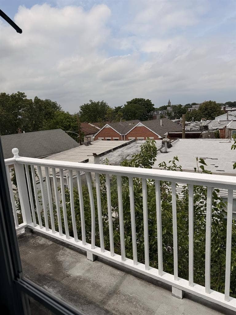 Co-Living Studios flat rate $1300