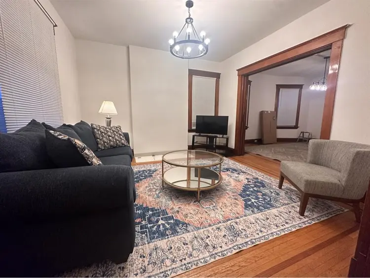 Private room near XU and UC