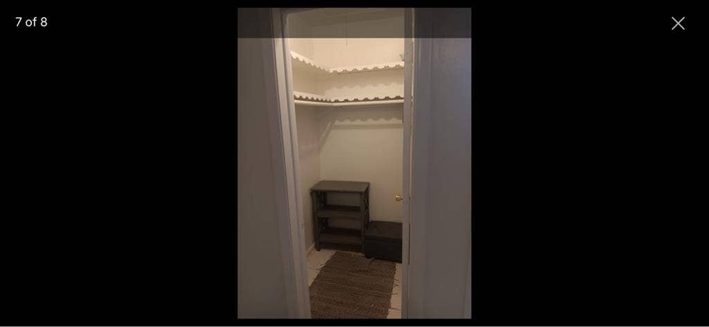 Private entrance room