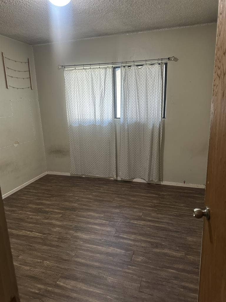 Single Room in La Mirada October 1