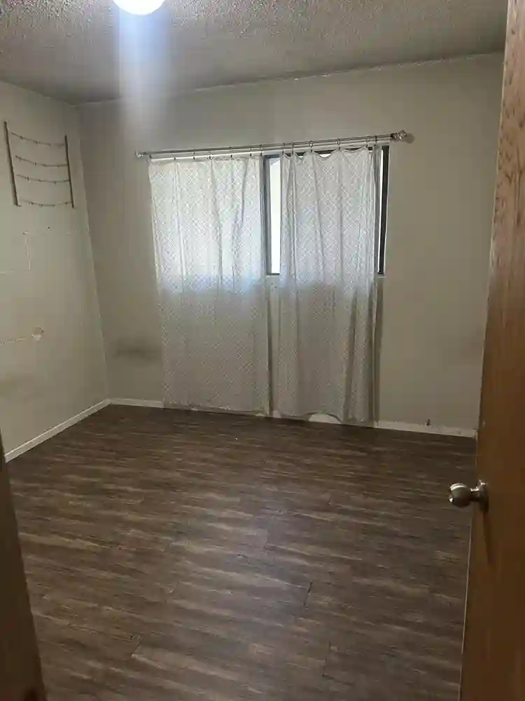 Single Room in La Mirada October 1