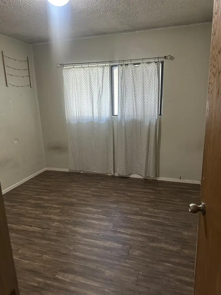 Single Room in La Mirada October 1