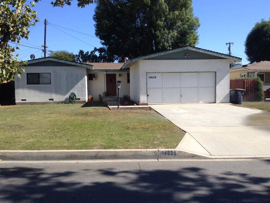 Single Room in La Mirada October 1