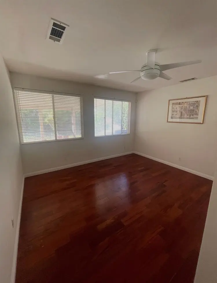 Room for rent in Eastvale