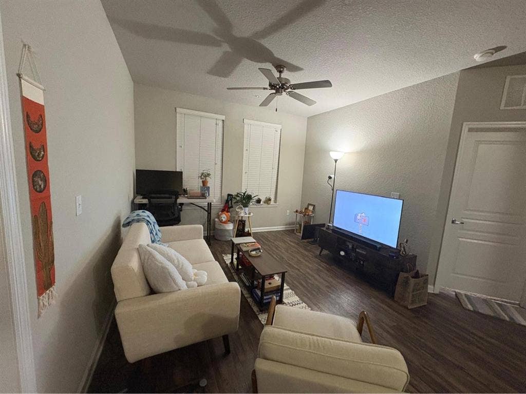 Private bedroom available