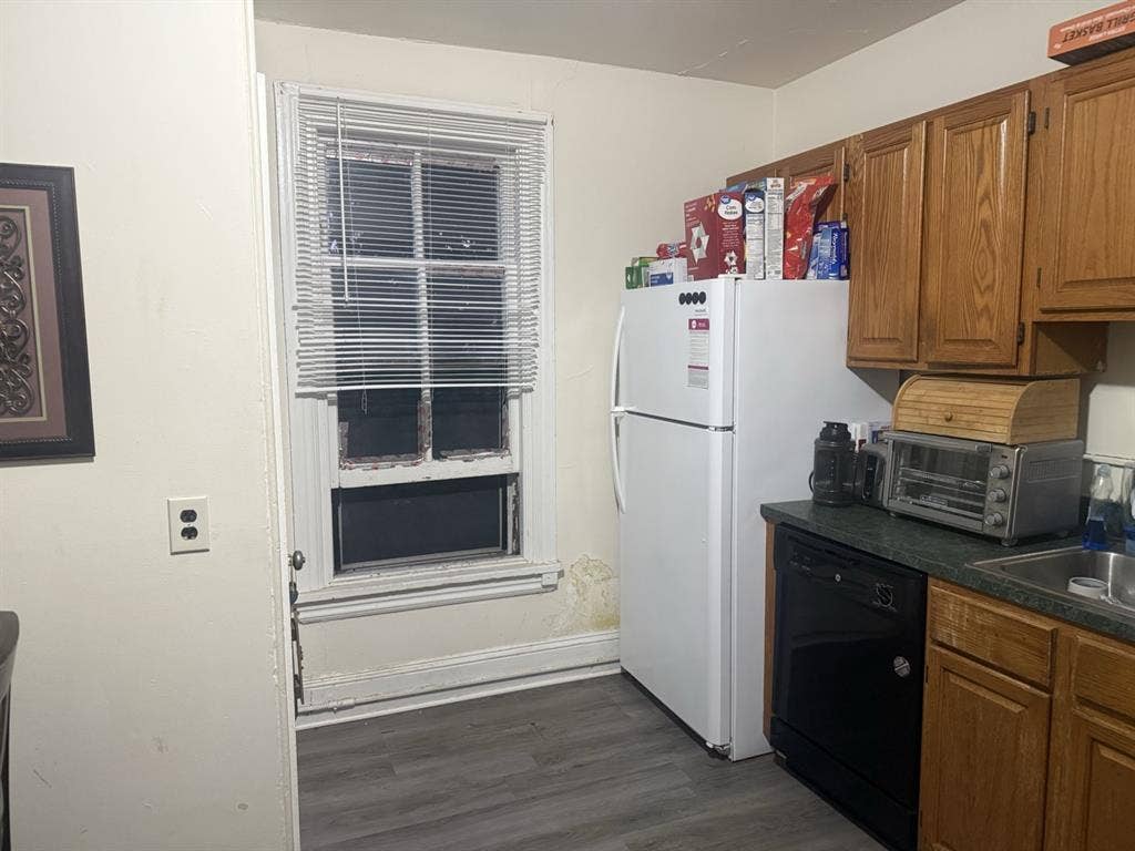 Looking for roommate ASAP