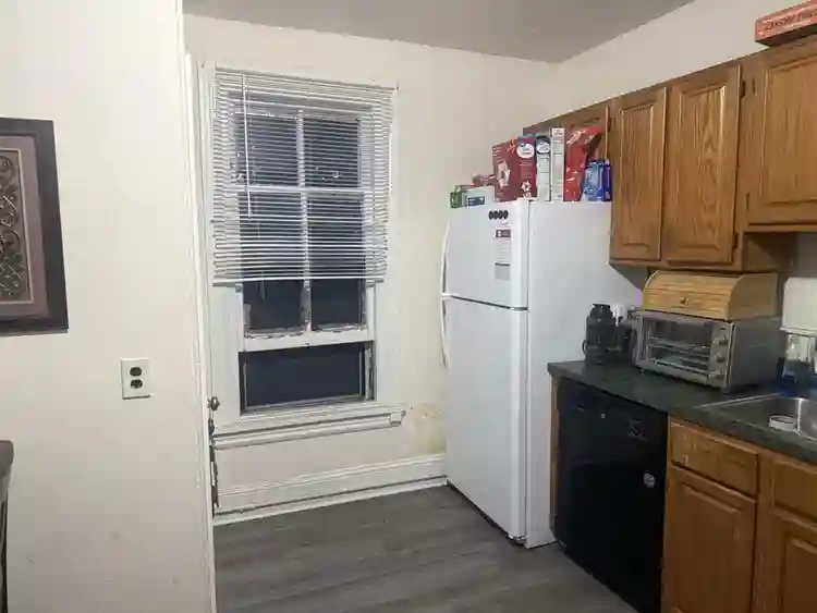Looking for roommate ASAP