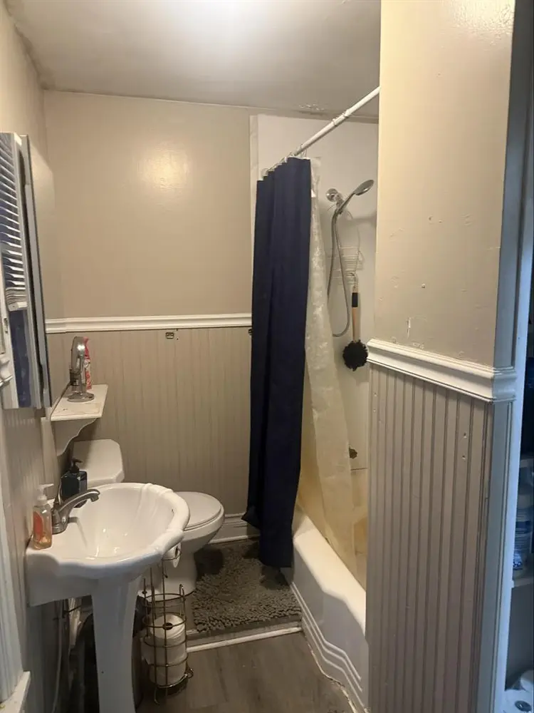 Looking for roommate ASAP