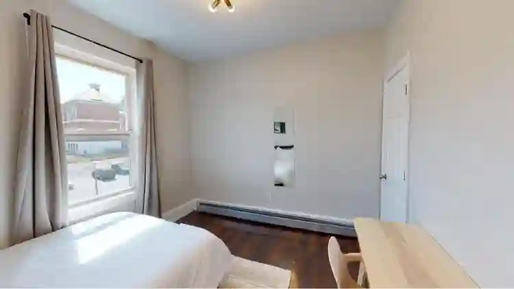 Full private bedroom for rent