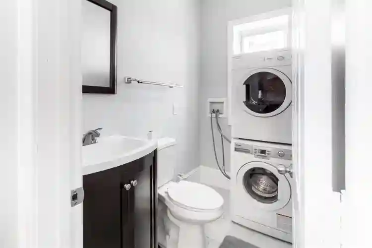Full private bedroom for rent