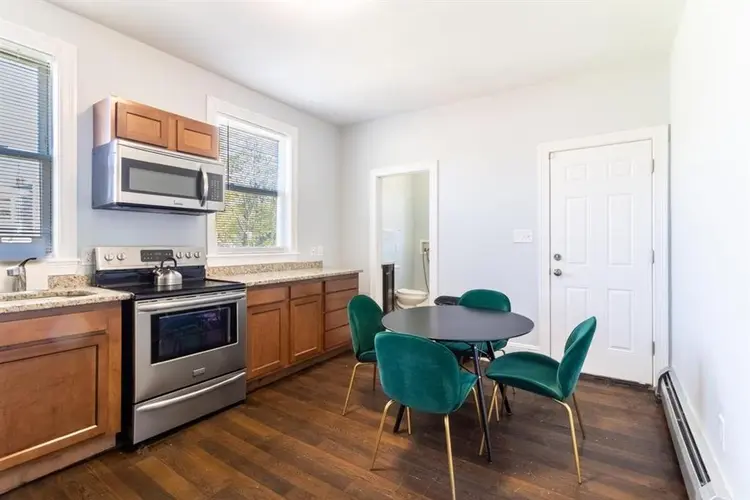 Full private bedroom for rent