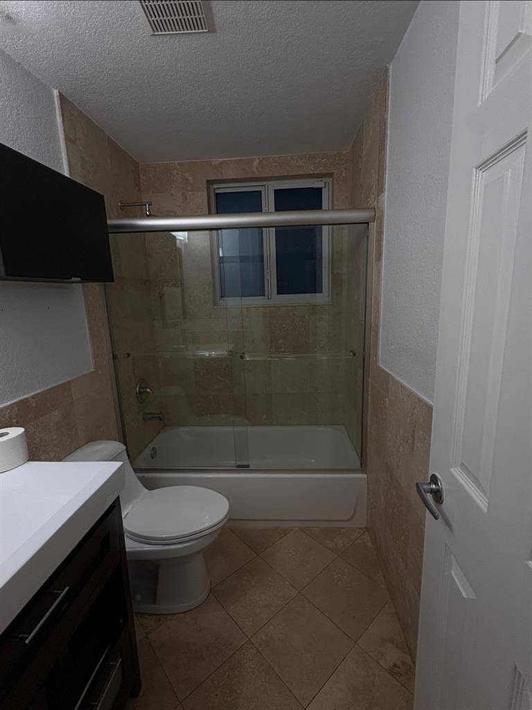 🌊Beautiful Waterfront Unit🌊