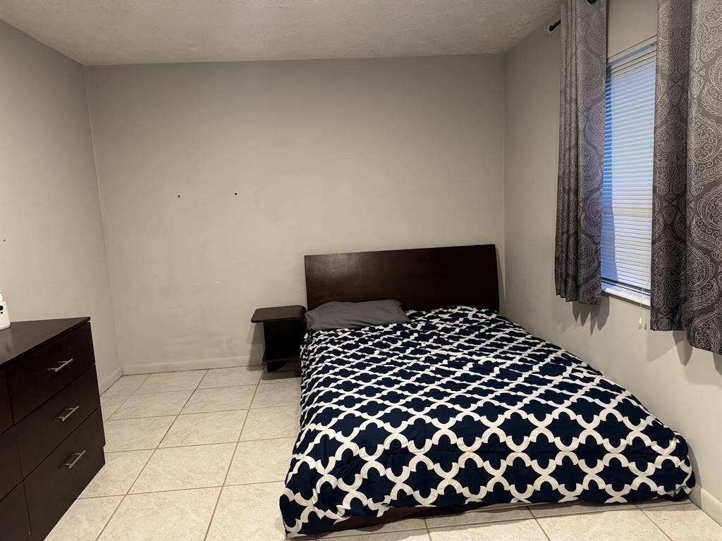 Master Bedroom for Rent