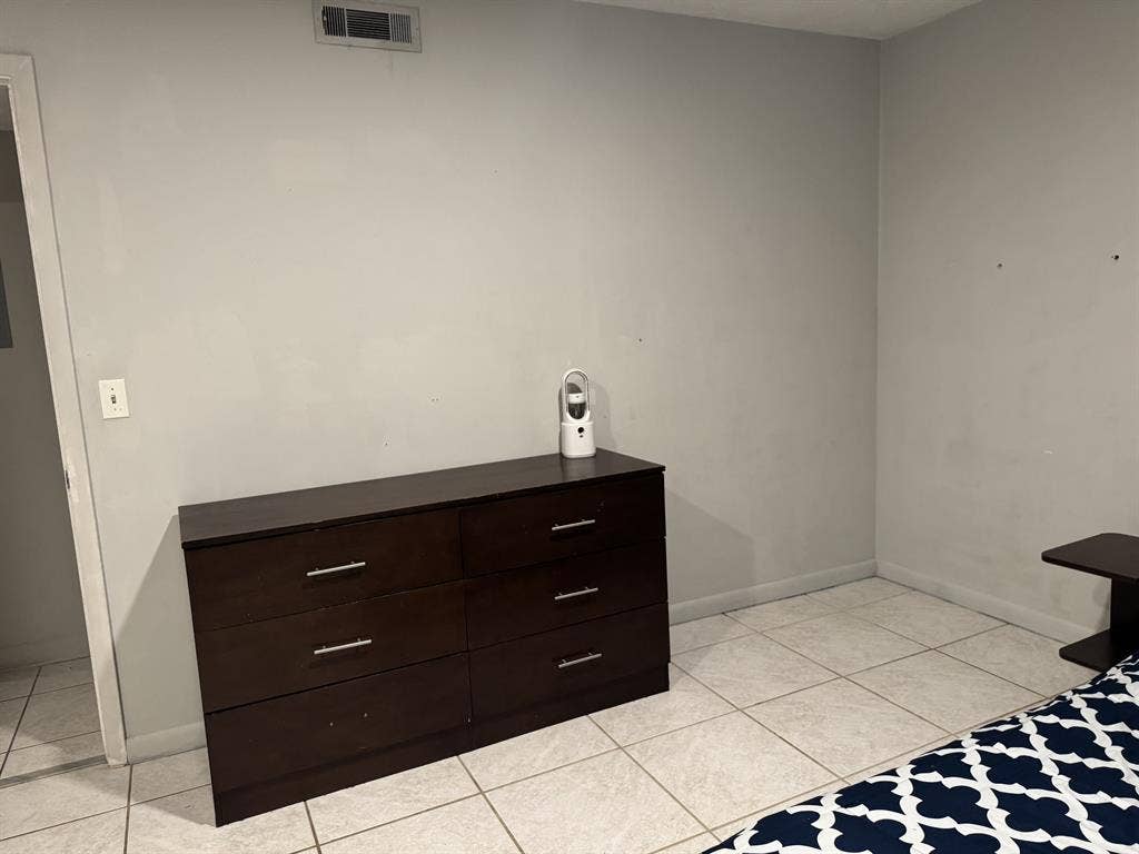 Master Bedroom for Rent