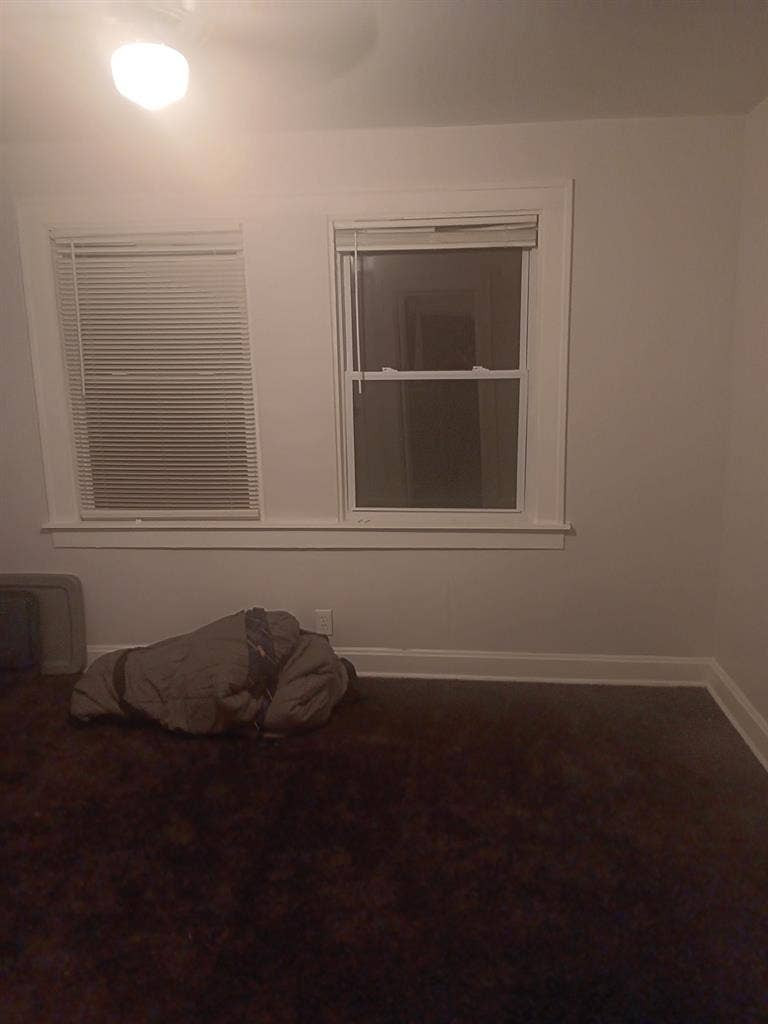 Room Available 3Br 1Ba House