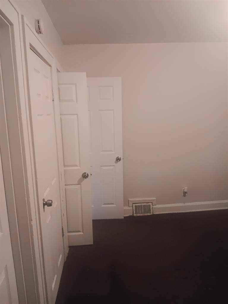 Room Available 3Br 1Ba House