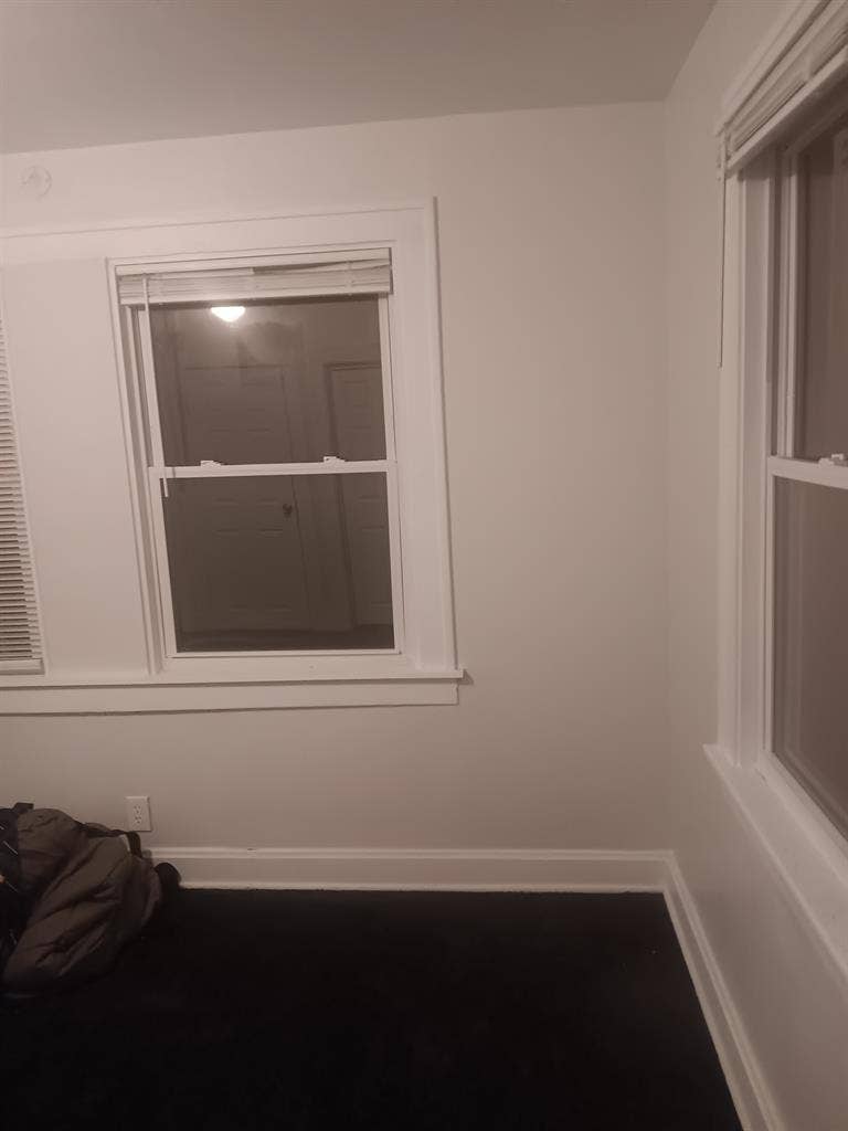 Room Available 3Br 1Ba House