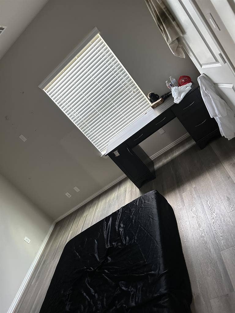 I have a room for rent