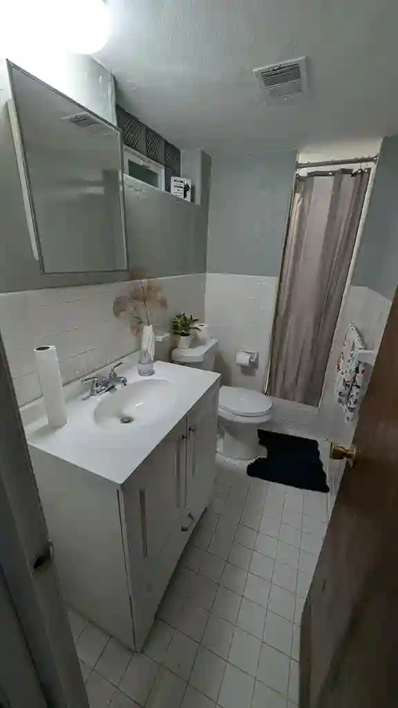 large room for rent