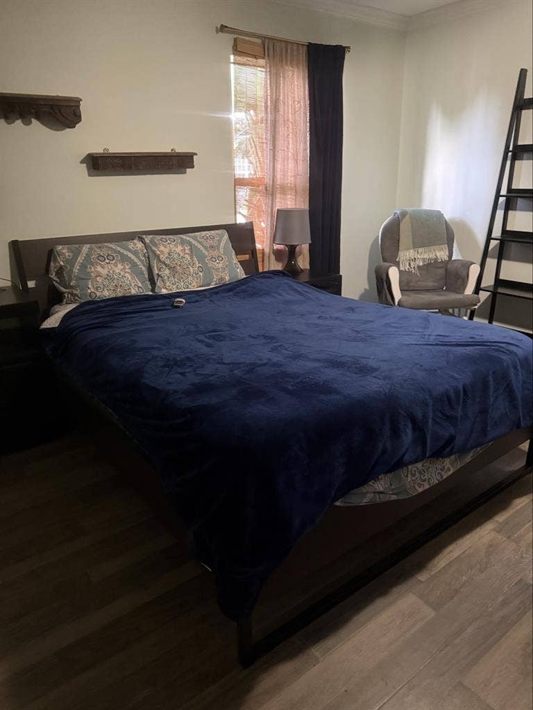 Looking to rent out room in my hous