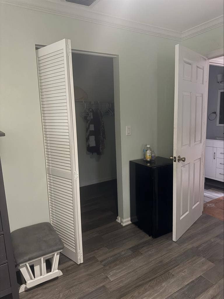 Looking to rent out room in my hous