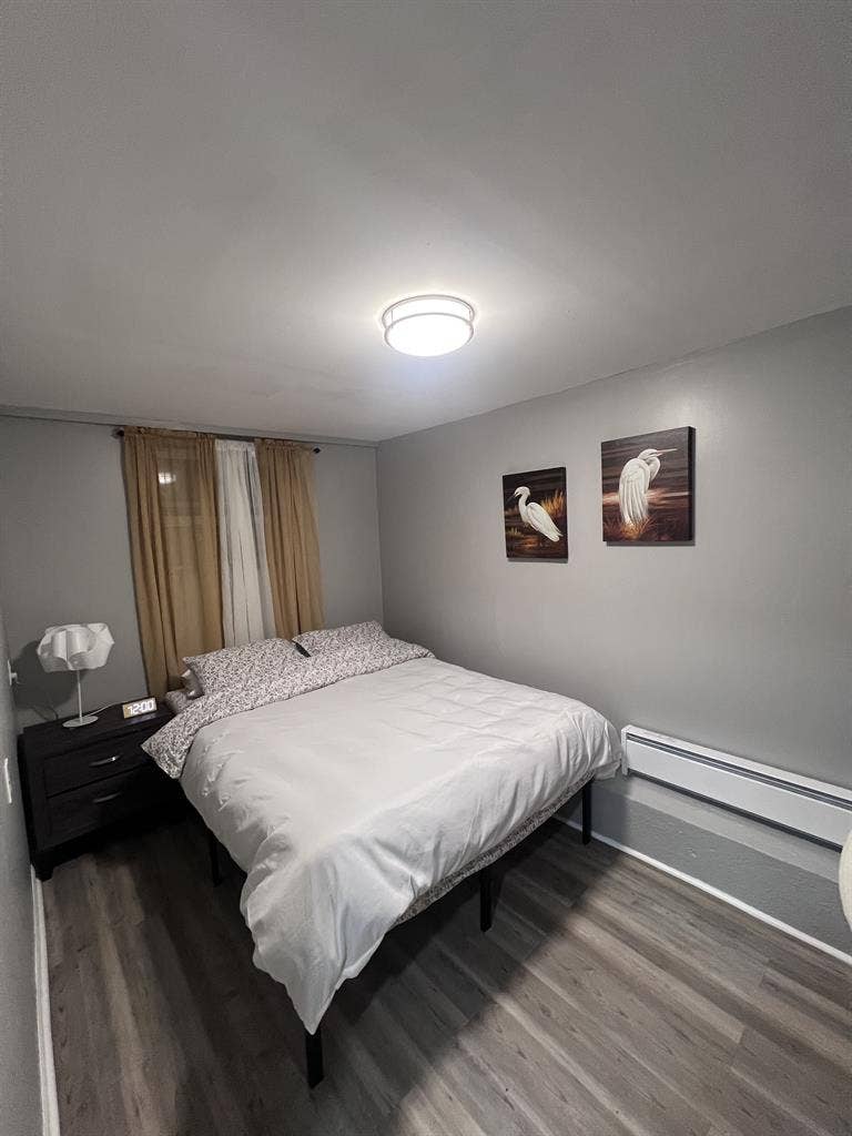 2 bedroom 1 bath + garage
