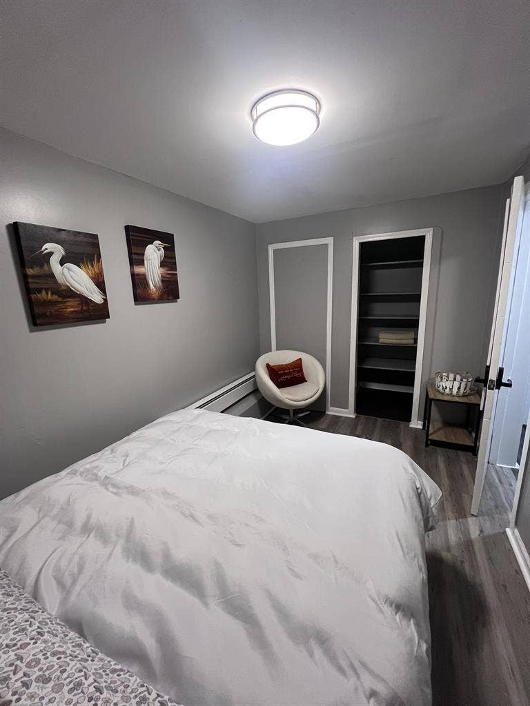 2 bedroom 1 bath + garage