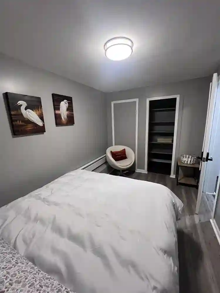2 bedroom 1 bath + garage