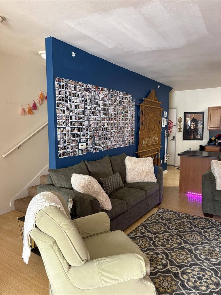 Private Bedroom + Bathroom Downtown