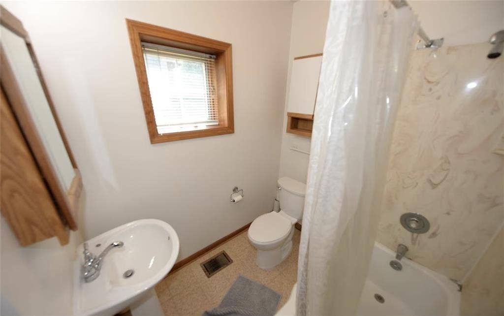 Apartment 2bed 1bath in Northville